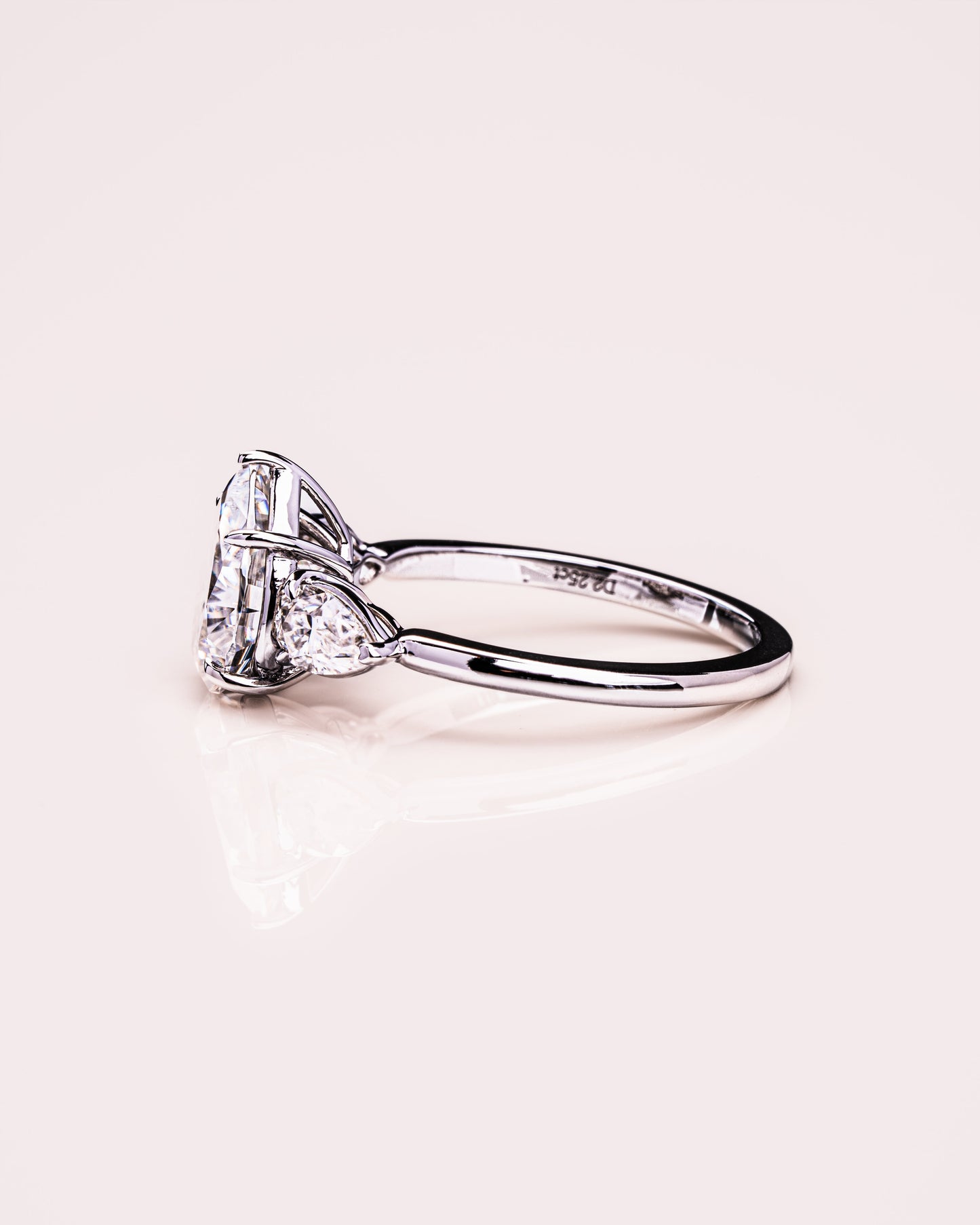 Nicola - Pear | Silver