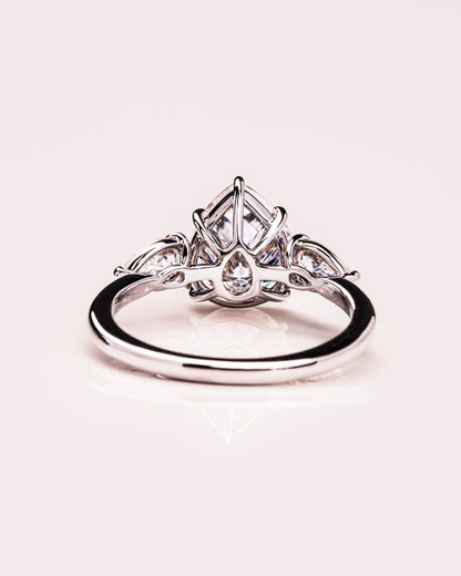 Nicola - Pear | Silver